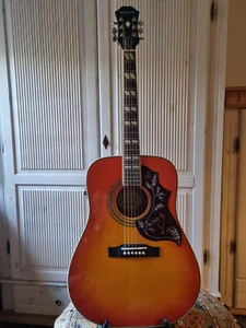 Epiphone hummingbird pro fadad cherry elektroakustische Gitarre - Bild 1 von 7