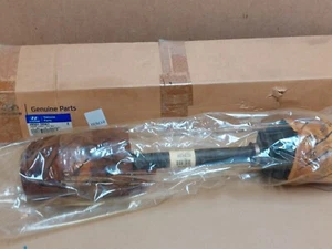 Hyundai Santa Fe TM Front Right Driveshaft 2018-on 4950126561 Genuine NEW - Picture 1 of 8