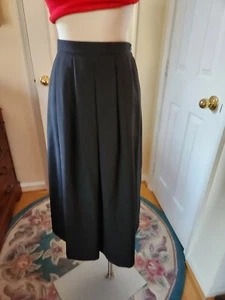 Lady Sansabelt black fine wool skirt - size 6 - Picture 1 of 7