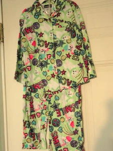 JOE BOXER 2PC GIRLS XS (4/5) GREEN BEARS/ STARS/SMILEY FACE WINTER PAJAMAS NWT - Picture 1 of 2