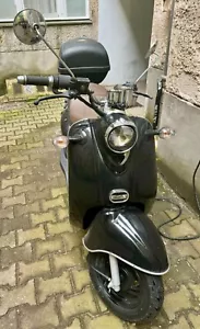 E-Motorroller von Nova Motors "E-Retro Star", 45 km/h, 135 km gefahren - Bild 1 von 11