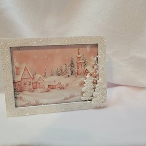 Weihnachtsdruck mit 3D Bäumen rosa Dorf Eiche 8" x 6" Handarbeit - Bild 1 von 7