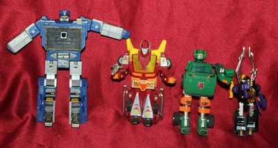 Hasbro 4 G1 Transformers 1983 Soundwave & Autobot Hot Rod & Shrapnel and Hoist - Image 1 of 4