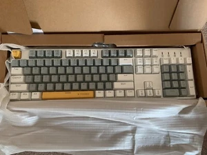 Gaming Tastatur mechanisch, USB, abnehmbare/tauschbare Tasten, weiss - Bild 1 von 2