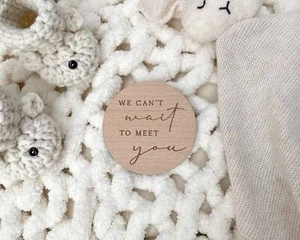 Personalised Pregnancy Announcement Sign | Wooden Due Date Plaque l Baby Due Dis - Picture 1 of 8