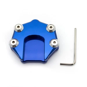 Placa de soporte lateral CNC universal para agrandar extensión de pie motocicleta azul - Imagen 1 de 9