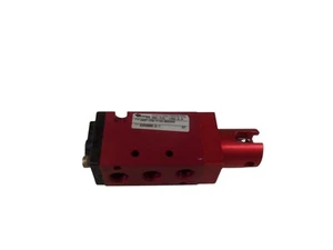 VERSA VALVES CUST-C5S-F154-B00300 (MISSING KNOB) NSNP - Picture 1 of 5