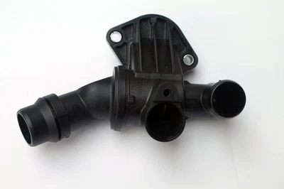 Conjunto de carcasa termostato Audi A3 2006 Foto 1 de 2