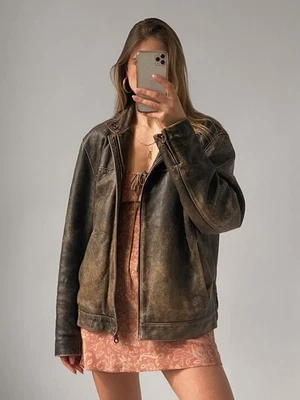 Chaqueta de cuero real marrón envejecido motociclista de gran tamaño vintage de los años 80 para mujer  Foto 1 de 4