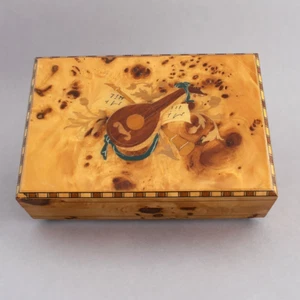 Vintage SORRENTO WARE MUSIC BOX Inlaid BURR WOOD Very Clean & Tidy 6.75" x 4.5" - Picture 1 of 7