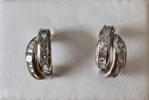 Elegant 18k White Gold Half Hoop Earrings with Sparkling Zircon - Picture 1 of 7