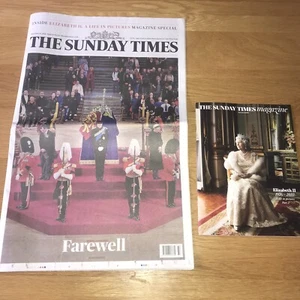 Periódico Sunday Times 18 de septiembre de 2022 Vigilia de los nietos de la reina DESPEDIDA - Imagen 1 de 9