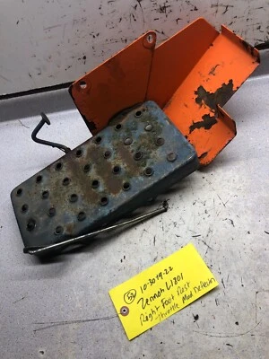 Zennoh Zen-noh ZL1801 tractor reposapiés lateral derecho, acelerador y deflector de barro Foto 1 de 4