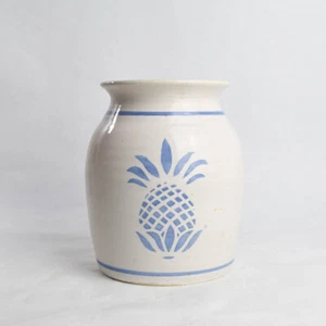 Vintage Handarbeit Kunstkeramik Steinzeug Ananas Schablone Vase blau elfenbein - Bild 1 von 5