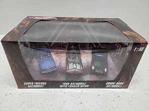 Hot Wheels Batman 1/50 Diecast Batmobile Set Super Friends, 1966, Comic NEU - Bild 1 von 9