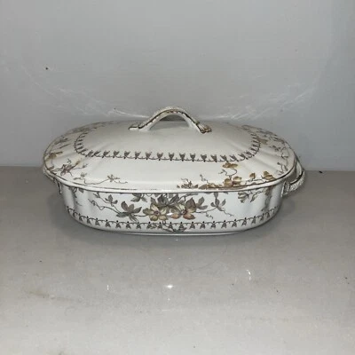 Antigua cazuela cubierta de HÉROE marrón de Wedgwood & Co Foto 1 de 4