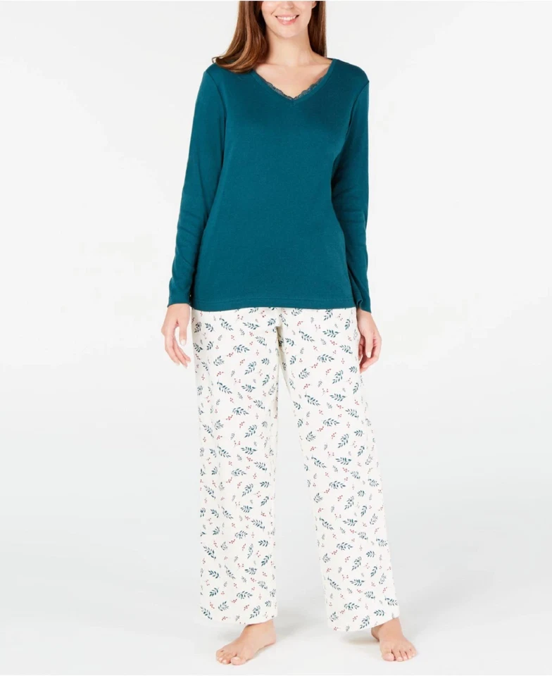 Charter Club Women's Flannel 2-PC Lace-trim Top & Printed Bottom Pajama Set - Imagem 1 de 1