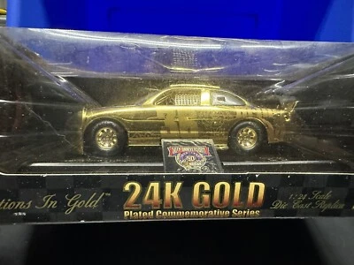 Coche de carreras Pontiac vintage 1/24 1999 #36 Ernie Irvan oro 24 k M&M's Racing Champions Foto 1 de 4