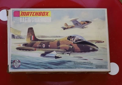 Matchbox B.A.C. 167 Strikemaster, scala 1:72, 2 set decal, kit PK-10 anno 1975 - Immagine 1 di 3