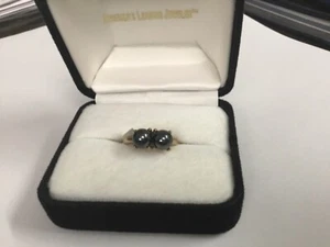 10 KT Yellow Gold Ladies Ring with 2 Black Pearls 3.7 Grams - Picture 1 of 10