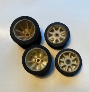 Paires de jantes AV/AR pour Associated RC100/200/300 Vintage Yankee/Delta/BMT - Photo 1/2