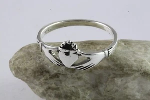 ANILLO CLADDAGH SÍMBOLO ANILLO PLATA IRLANDÉS 925 PLATA REAL / 496 - Imagen 1 de 4