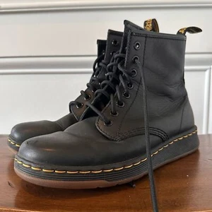 Botas de cuero Dr. Martens Newton negras con cordones para mujer’s 6 / Hombre’s 5 Doc Martens - Imagen 1 de 10