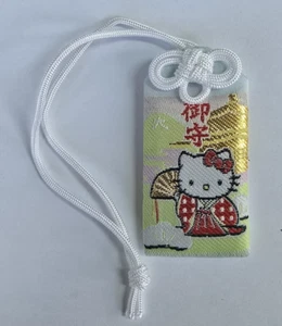 Amuleto de buena suerte Hello Kitty Templo Kinkakuji Japón - Imagen 1 de 6