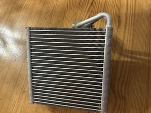 Genuine GM Evaporator Core 22804121 - Picture 1 of 4