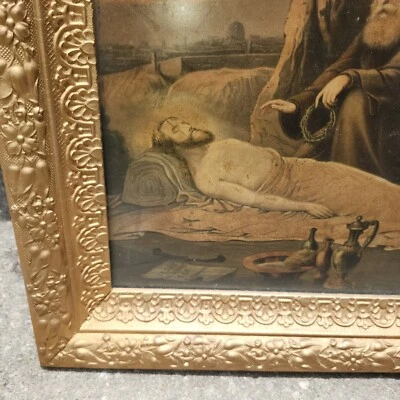 Antiguo marco tallado en madera de yeso dorado ornamentado religioso Cristo en lecho de muerte Foto 1 de 4