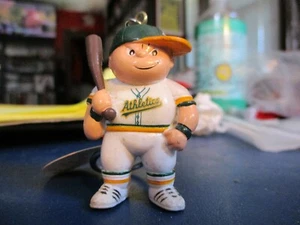 NWT Older OAKLAND ATHLETICS A's White Jersey L'il Brat 2" Tall Keychain - Picture 1 of 1