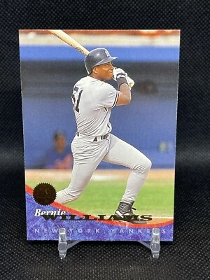 Bernie Williams 1994 Donruss #4 Baseball Card - Image 1 of 2