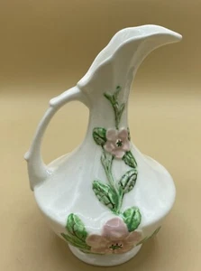 Vtg Hull Art Pottery Rosella Ewer R 9-6 1/2 L - Cream with Pink & Green Flowers - Picture 1 of 5