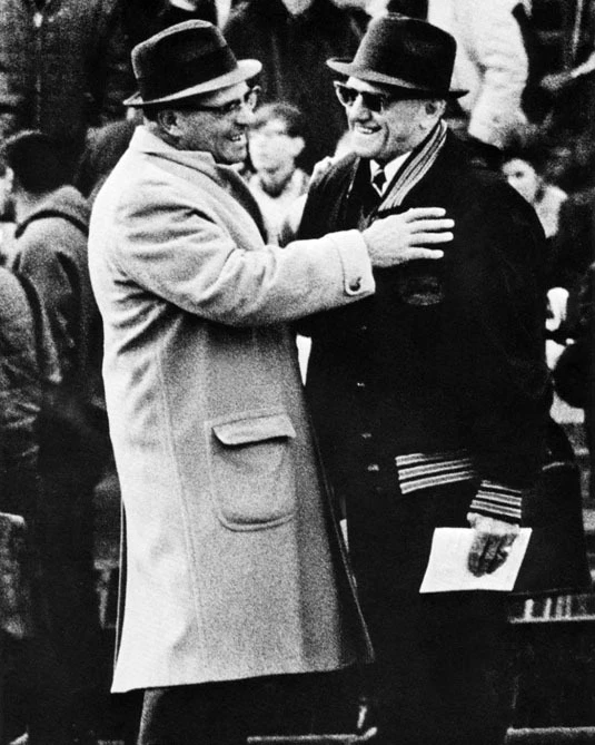 1967 Chicago Bears GEORGE HALAS and Packers VINCE LOMBARDI 8x10 Photo Print - Image 1 of 1