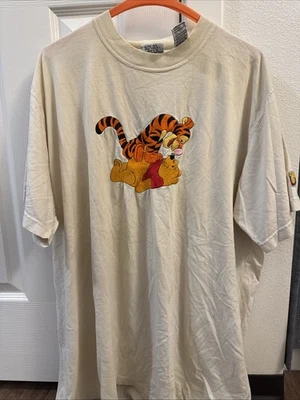 Camisa Vintage Pooh - Tigger and Pooh Bordada - Talla XLarge Años 90 Disney Pooh Foto 1 de 4