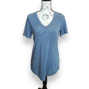 Athleta Scoop V-Neck Blue Cheetah T-Shirt XS NWOT - Picture 1 of 5