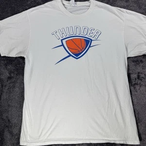 NBA OKC THUNDER BASKETBALL UNK VTG Y2K RETRO WEISS T-SHIRT HERREN GR. L - Bild 1 von 6