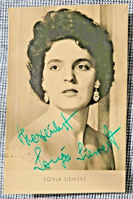 Autogrammkarte Sonja Siewert signiert Autograph Autogramm Sängerin 1961 - Bild 1 von 2