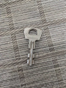 Master Lock Vorhängeschloss Warded Key - Bild 1 von 2