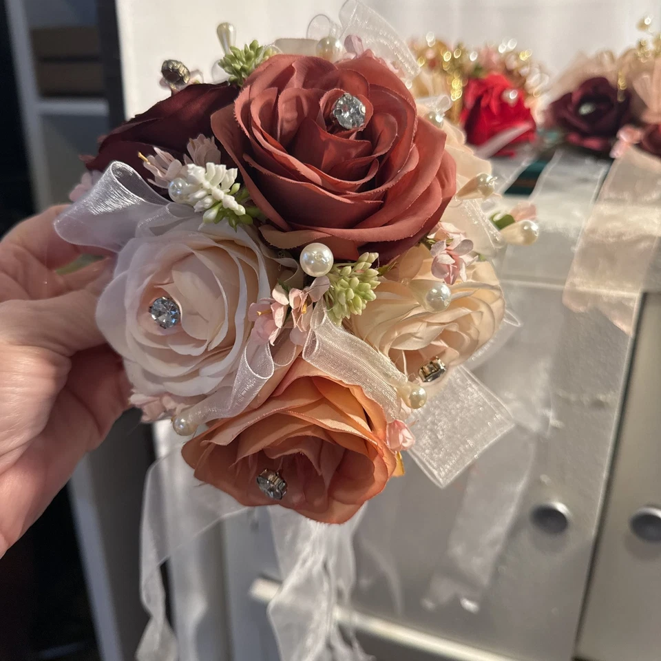 Ramos para Boda Hecho a Mano Flores de Novia, Juego de 7 Foto 1 de 1