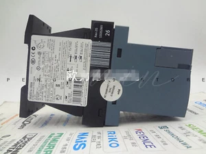1 pz NUOVO 3RW3014-1BB04 SIRIUS terminale avvitatore softstarter senza pacchetto - Foto 1 di 3