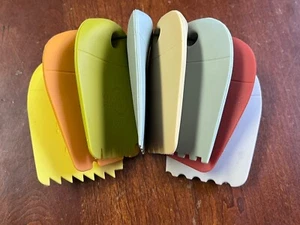 lot of 8 diffrent BRAND NEW Mercer Culinary Silicone Plating Wedge - Picture 1 of 9