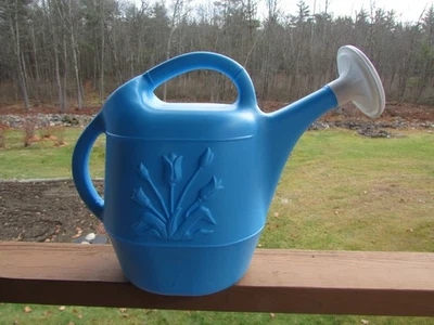 REGADERA DE PLÁSTICO UNION TULIPÁN 1994 DE COLECCIÓN 1 GALÓN #6316 AZUL CARIBEÑO -NUEVA EN STOCK Foto 1 de 4