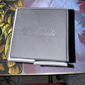 Ultimate Guard Flip’n Tray Black Xenoskin - Picture 1 of 6