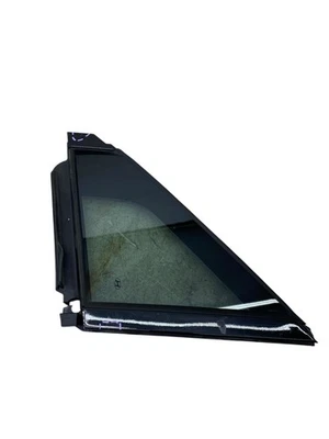 Hyundai Santa Fe 2019-2023 ventana de ventilación delantera izquierda panel de vidrio *arañazos + pestaña rota* Foto 1 de 4