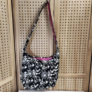 Thirty One Reversible Hobo Tote Purse Bag Black And White Floral Pink Crossbody - Picture 1 of 10