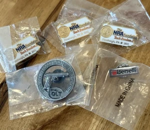 5 Vintage 2011 Anstecknadeln Colt 1911 Anniversary, 3 NRA Pittsburg Convention, Benelli - Bild 1 von 17