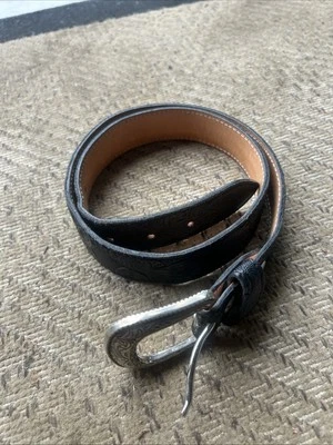 Cinto de couro preto ocidental vintage Tanner Mark 30 pol. usado. - Imagem 1 de 4
