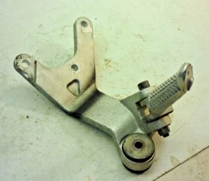 SUZUKI 93 94 95 GSXR750 GSXR 750 W RIGHT REAR PASSENGER FOOT PEG BRACKET OEM - Picture 1 of 7