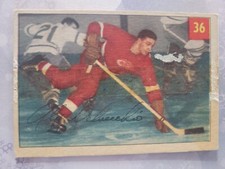 VINTAGE 1954-55 PARKHURST DETROIT RED WINGS ALEX DELVECCHIO RARE CARD